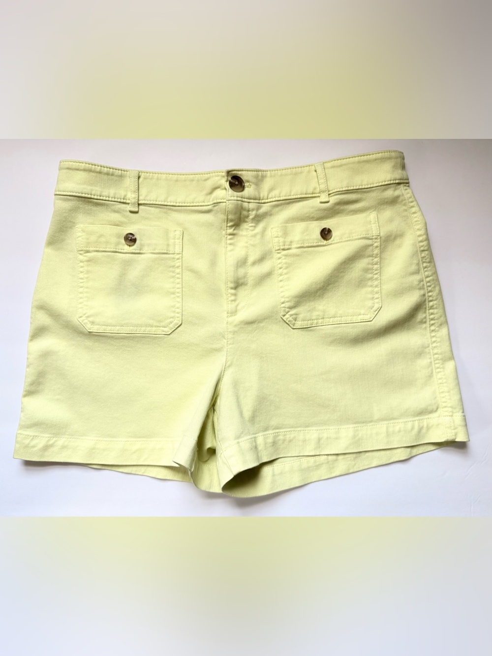 LOFT Palmer Shorts Size 14 Lemon Brûlée | EUC Utility Patch Pocket Shorts - Picture 3 of 11